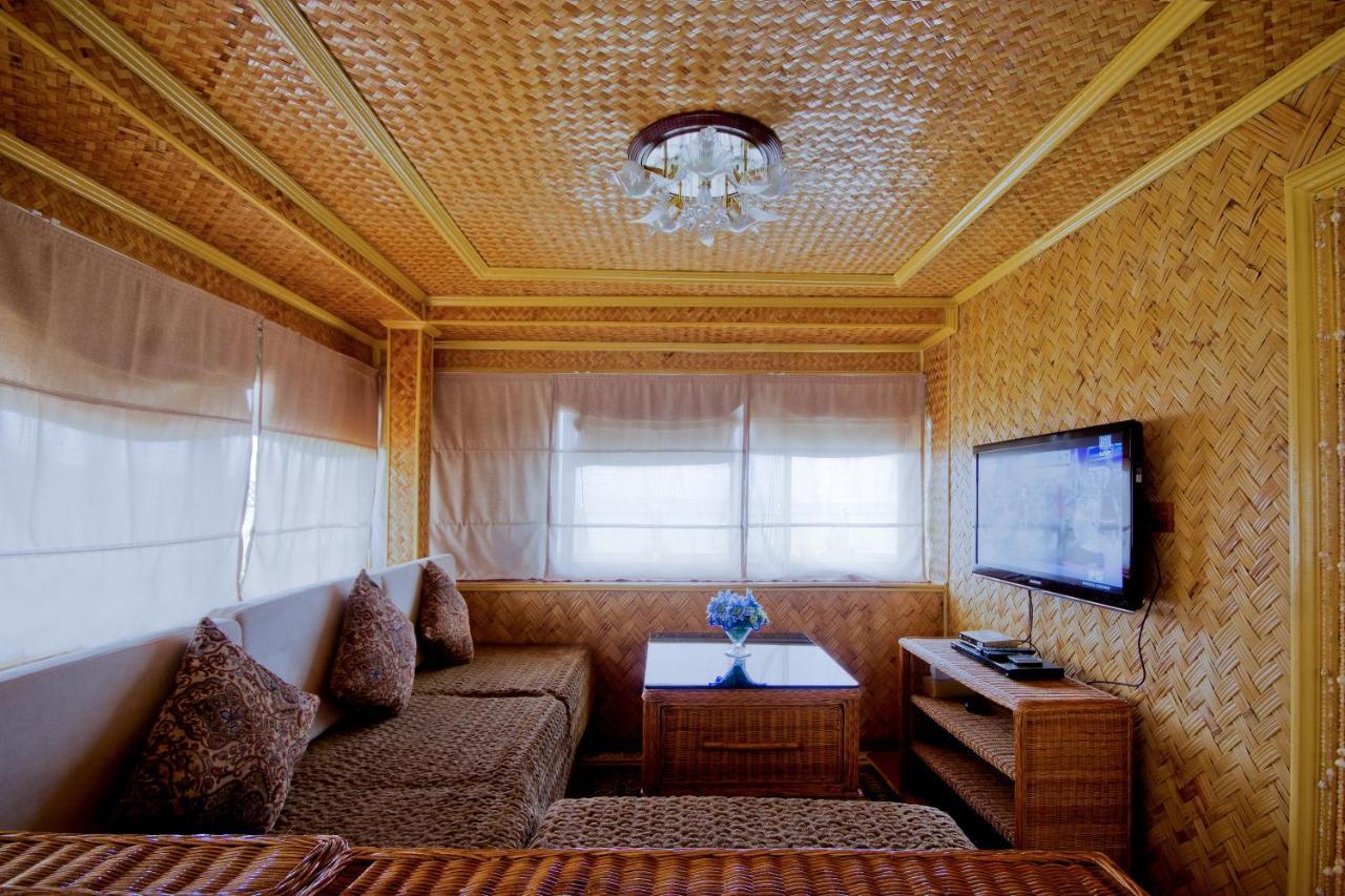 Foxy'S Beach Resort Сан Висенте Екстериор снимка