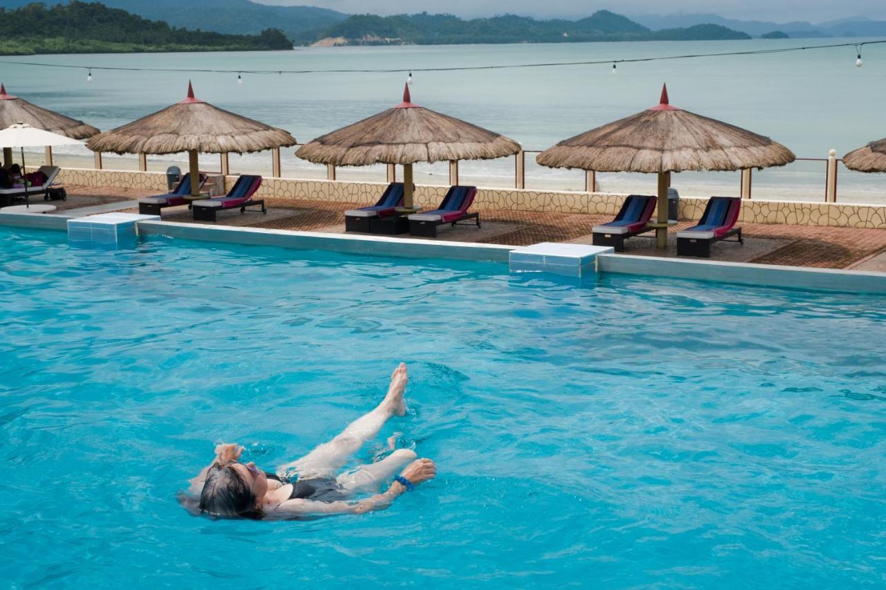 Foxy'S Beach Resort Сан Висенте Екстериор снимка